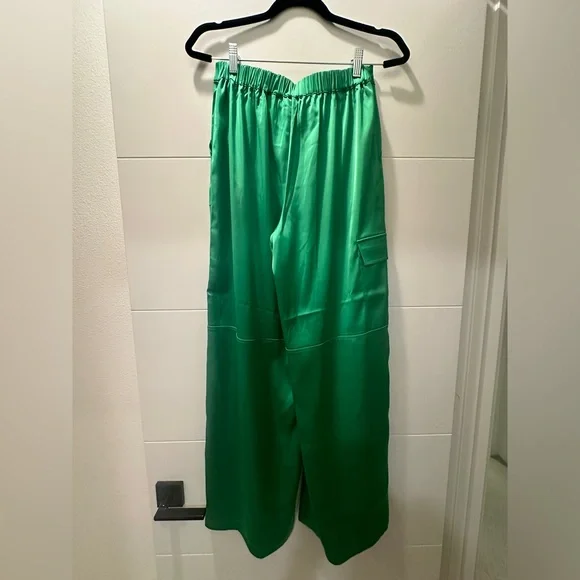 House of Harlow 1960 Green Satin Crop Top & Wide-Leg Pant Set | NWT XS - Picture 16 of 17